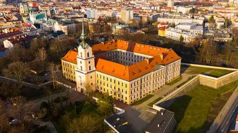 rzeszow zamek shutterstock_2275562639