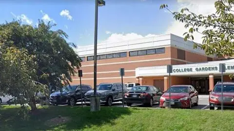 College Gardens Elementary School w Rockville
