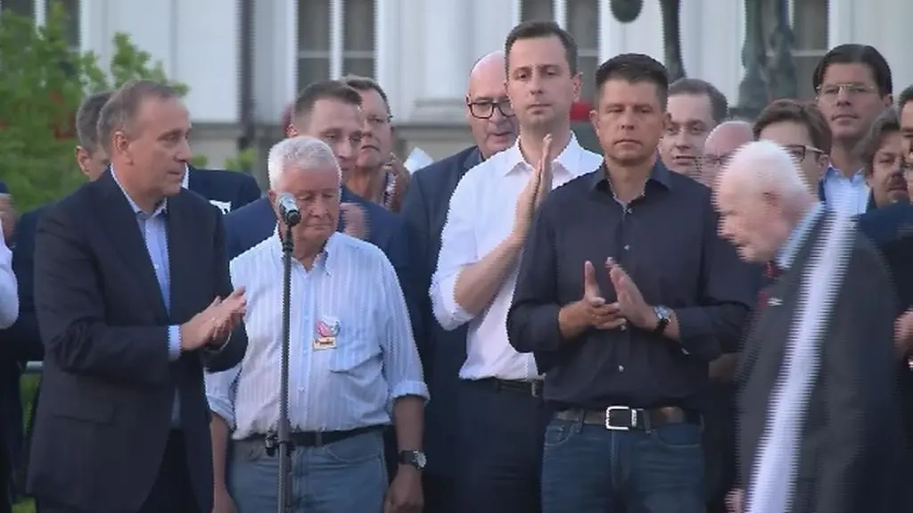 Adam Strzembosz: są sytuacje w których nie można stać z boku