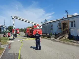 Międzychód. Spłonął dach budynku wielorodzinnego
