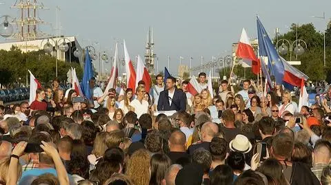 Hymn Polski na wiecu Rafała Trzaskowskiego w Gdyni