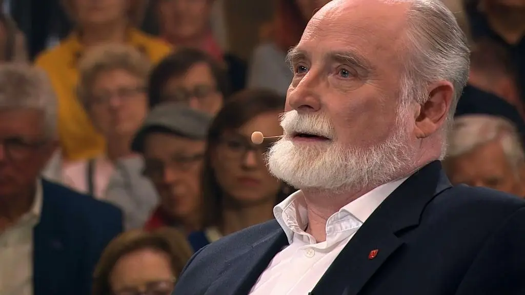 Chwin: nie zmieni świata powtarzanie zaklęć