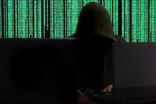 Aktualnie czytasz: Wróg nie czyha u bram, bo przecież tu nie ma bram. Czy cyberataki mogą wywołać wojnę?