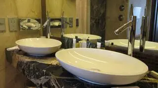 Łazienka w apartamencie J