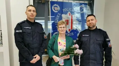 Woman finds a hefty sum of money, takes it to the police and refuses a reward