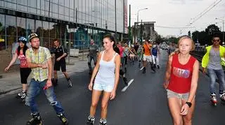Wrotkarze wystartują o 19:00