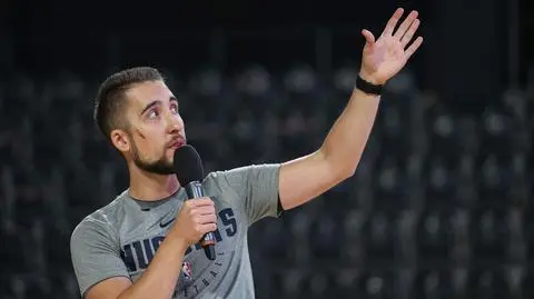 "Zwykły chłopak z Warszawy" mistrzem NBA. Trwa amerykański sen Rafała Jucia