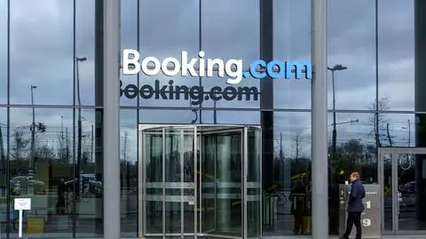 Pieniądze z pakietów pomocowych na duże premie dla zarządu. Firma musi zwrócić miliony