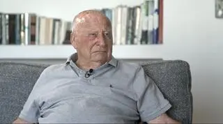 Stanisław Aronson w swoim domu na przedmieściach Tel Awiwu