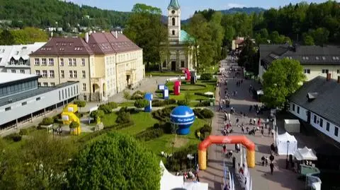 "Piosenka jest trochę o nas, trochę o idei, a głównie o ludziach, którzy dzięki transplantacji dostali drugie życie"