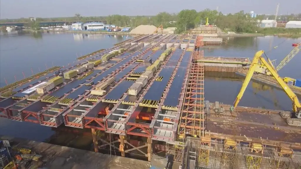 Konstrukcja wygląda imponująco