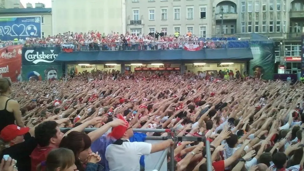 Na placu Wolności dopingowano biało-czerwonych