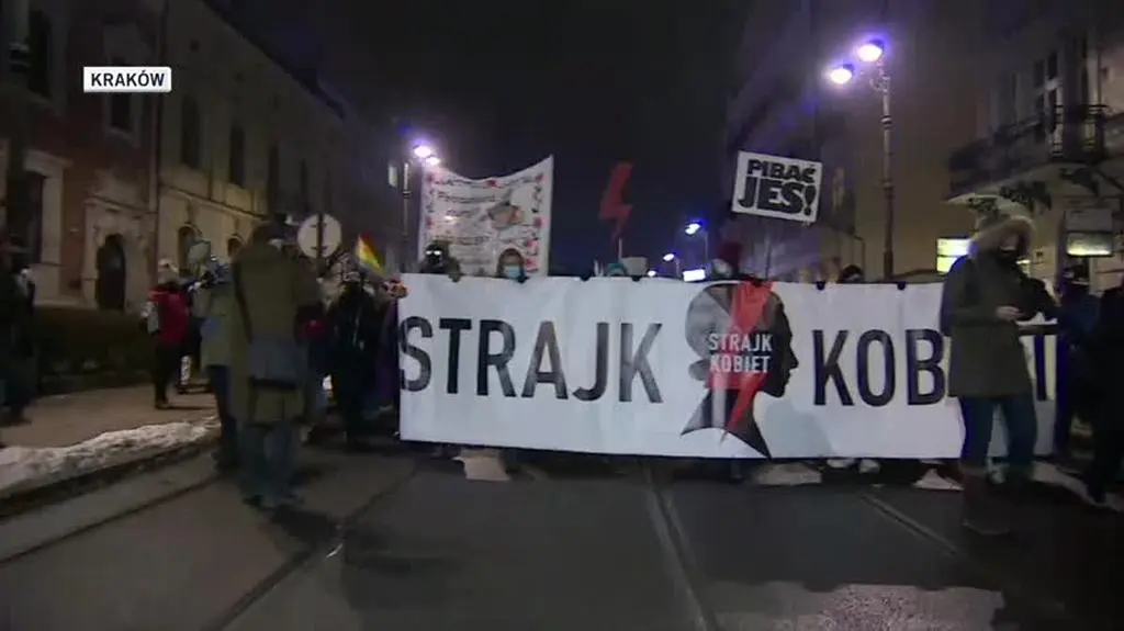 0102N346X SZTUKA PROTESTY