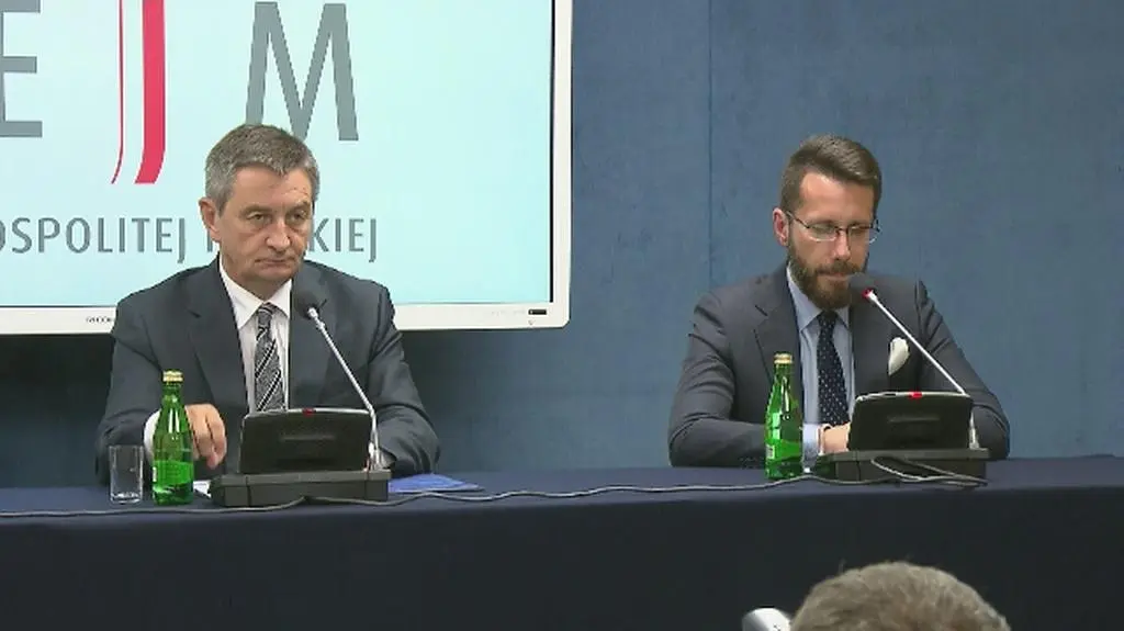 Fogiel: wystarczy 30 sekund w internecie żeby przeczytać o lotach innych urzędników np. Donalda Tuska