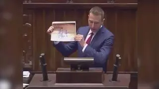 "Stanisław Piotrowicz podpisany pod aktem oskarżenia przeciwko działaczowi opozycji"