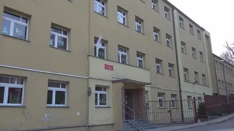 W tej szkole uczyła wiceminister Machałek. Tu też protestują