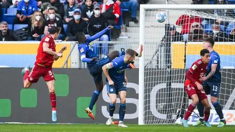 Bayern stracił kolejne punkty, Lewandowski strzelił kolejnego gola
