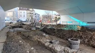 Pozostałości Twierdzy Kraków znaleziono podczas przebudowy drogi pod wiaduktem kolejowym na ulicy Dekerta
