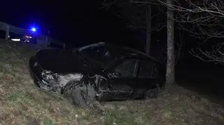 19-latka straciła panowanie nad autem i wjechała do rowu. Wydmuchała promil alkoholu 
