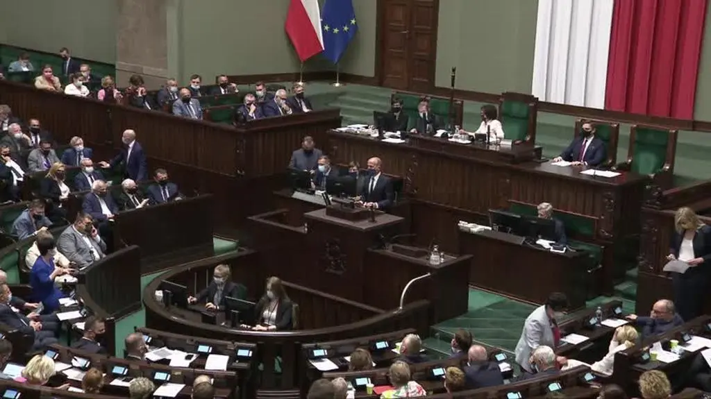 budka po glosowaniu 