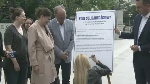 Opozycja podpisała solidarnościowy