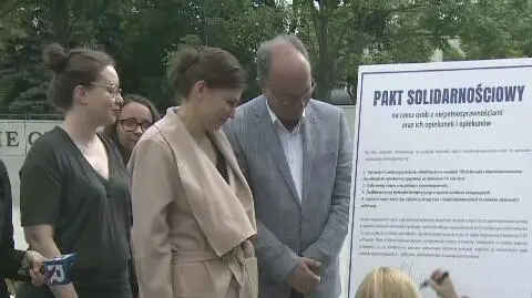 Opozycja podpisała solidarnościowy