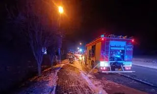 W akcji gaśniczej wzięło udział 10 zastępów straży pożarnej