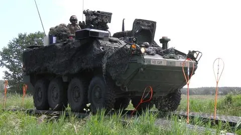 Amerykanie z kołowym transporterem opancerzonym Stryker na wspólnych ćwiczeniach z Polakami, rok 2018