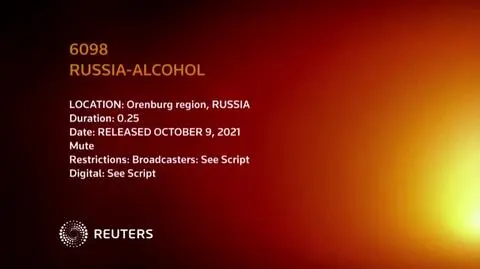 2021-10-10T131806Z_2_LWD001AIXLLC7_RTRWNEV_C_6098-RUSSIA-ALCOHOL