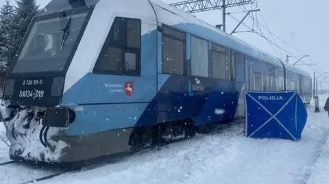 Odśnieżali tory, zostali potrąceni przez pociąg