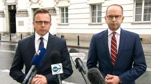 Szczerba: urzędy wojewódzkie otrzymały szczepionki, a nie ma ich  w DPS-ach i podmiotach medycznych