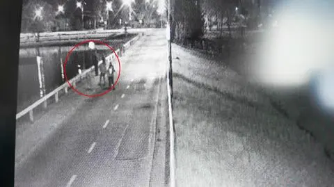 "Na nagraniu widać, jak grupa osób usuwa znaki drogowe i wyrzuca je do zalewu oraz w zarośla"