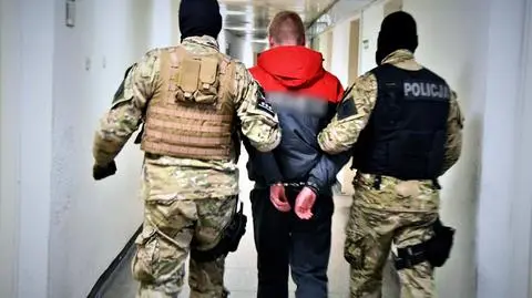Dzieci spały, gdy na tarasie wybuchła bomba w plecaku