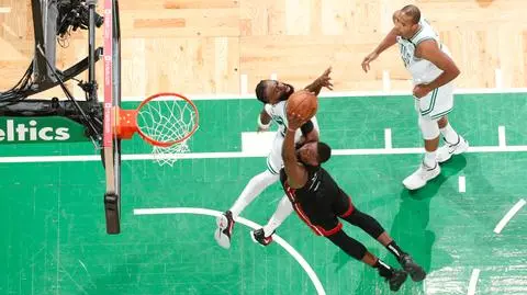 Celtowie zbyt gościnni. Miami bliżej finału NBA