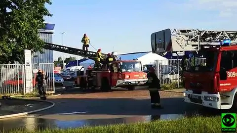 Pożar na stacji diagnostycznej. "Zapaliła się elewacja"