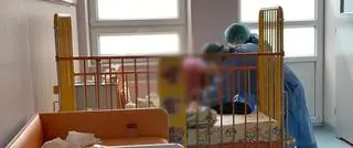 W Polsce z powodu zakażeń rotawirusami odnotowuje się rocznie 20-30 tysięcy hospitalizacji dzieci.