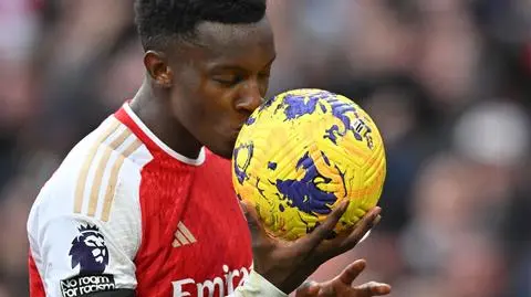 Wielki mecz Nketiaha dla Arsenalu. Porażka Chelsea na Stamford Bridge