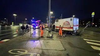 Wóz zderzył się z busem rozwożącym pieczywo