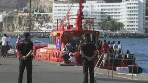 Imigranci uratowani z morza