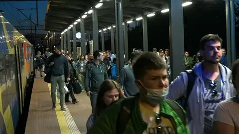 Tłumy na dworcu w Gdyni