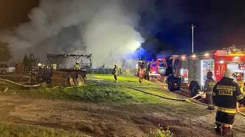 Siemiany. Dwie osoby poparzone w pożarze domków letniskowych