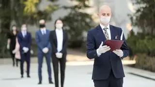 Ślubowanie asesorów w ogrodzie Pałacu Prezydenckiego
