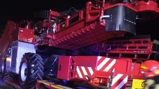 Paliła się laweta z kombajnem do buraków. 10 godzin utrudnień na S8