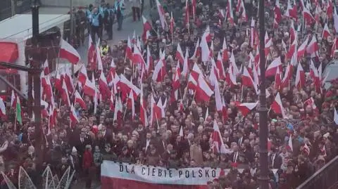 Polands ruling party PiS held march together with nationalist circles