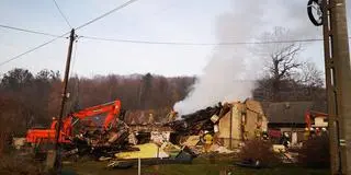 Akcja służb na miejscu wybuchu w Ustroniu