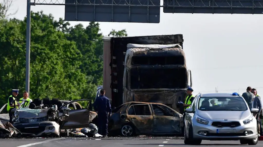 Karambol i pożar na drodze pod Szczecinem