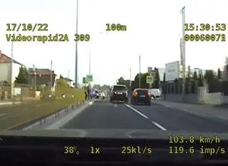 Kierowca wykonywał niebezpieczne manewry 