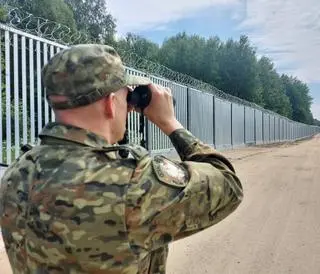 Aktualnie czytasz: Електронна загорожа на кордоні з Білоруссю готова. Почався прийом останнього відтинку 