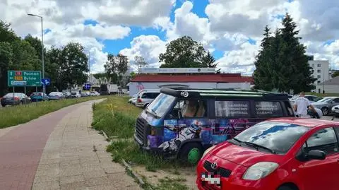Samochód-makabra w Koszalinie
