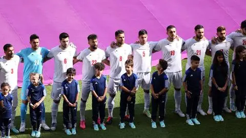 Nie mieli wyjścia? Irańczycy tym razem zaśpiewali hymn